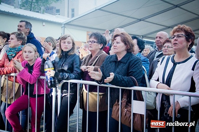 Zdjęcie w galerii na portalu naszraciborz.pl: Dopisała pogoda i publiczność. Pierwszy dzień Eko-targów za nami. W niedzielę Pectus! wiadomości z regionu