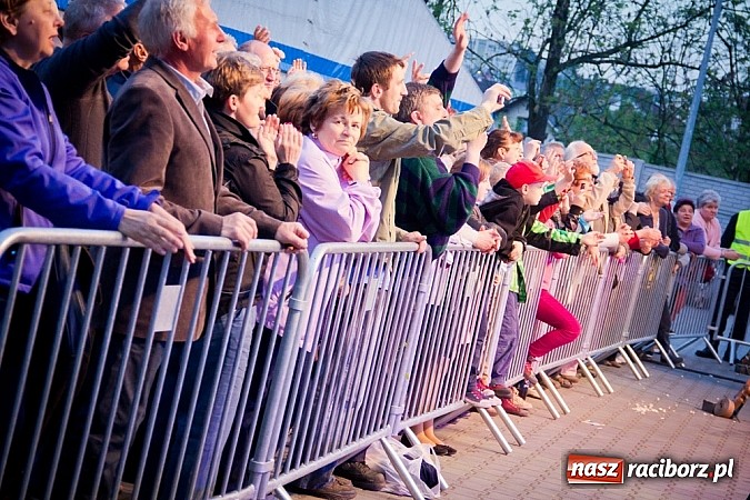 Zdjęcie w galerii na portalu naszraciborz.pl: Dopisała pogoda i publiczność. Pierwszy dzień Eko-targów za nami. W niedzielę Pectus! wiadomości z regionu