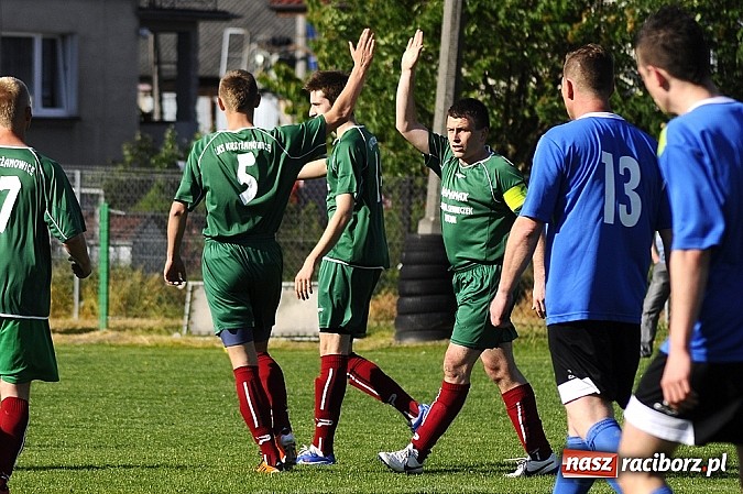 Zdjęcie w galerii na portalu naszraciborz.pl: Dzięwięć bramek i pogrom w Krzyżanowicach wiadomości z regionu
