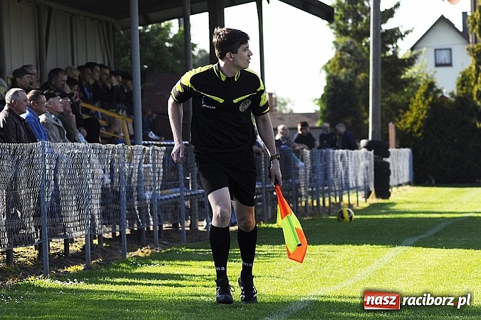 Zdjęcie w galerii na portalu naszraciborz.pl: Dzięwięć bramek i pogrom w Krzyżanowicach wiadomości z regionu