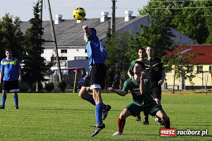 Zdjęcie w galerii na portalu naszraciborz.pl: Dzięwięć bramek i pogrom w Krzyżanowicach wiadomości z regionu