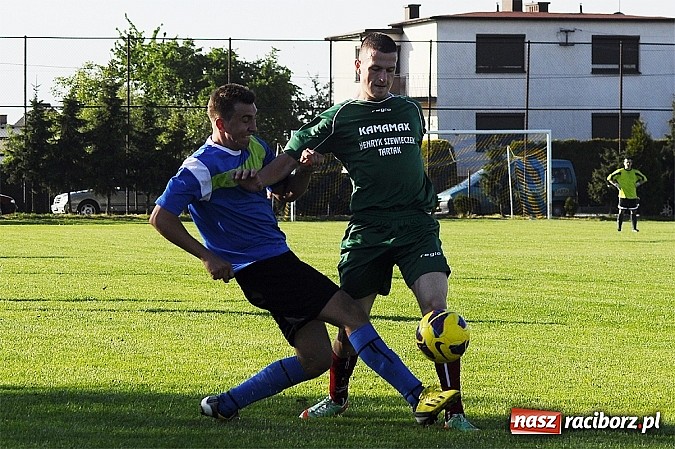 Zdjęcie w galerii na portalu naszraciborz.pl: Dzięwięć bramek i pogrom w Krzyżanowicach wiadomości z regionu