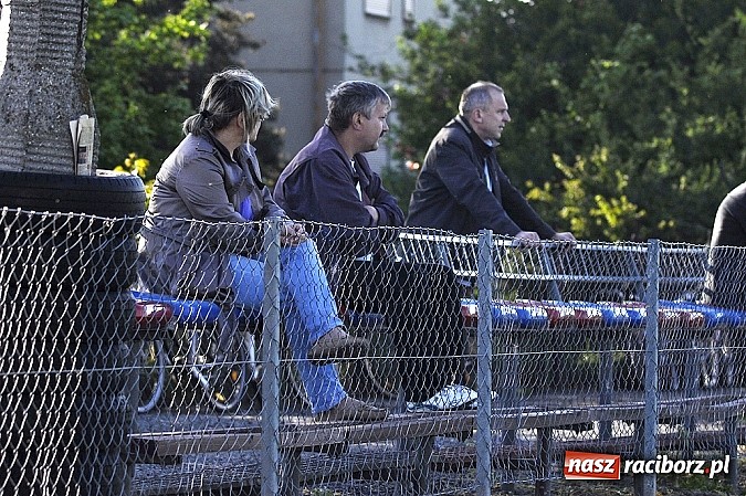 Zdjęcie w galerii na portalu naszraciborz.pl: Dzięwięć bramek i pogrom w Krzyżanowicach wiadomości z regionu