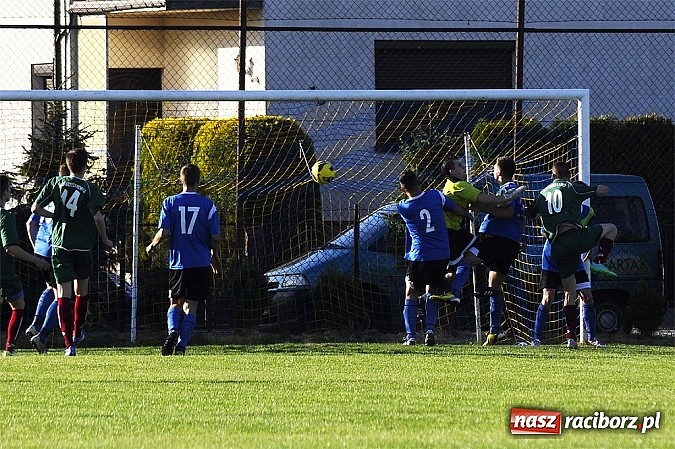 Zdjęcie w galerii na portalu naszraciborz.pl: Dzięwięć bramek i pogrom w Krzyżanowicach wiadomości z regionu