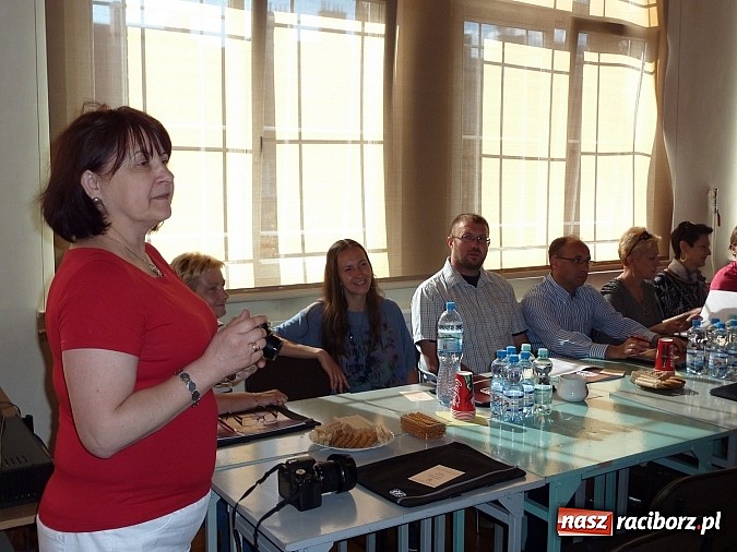 Zdjęcie w galerii na portalu naszraciborz.pl: Wybory w ZNP. Teresa Ćwik ponownie prezesem wiadomości z regionu