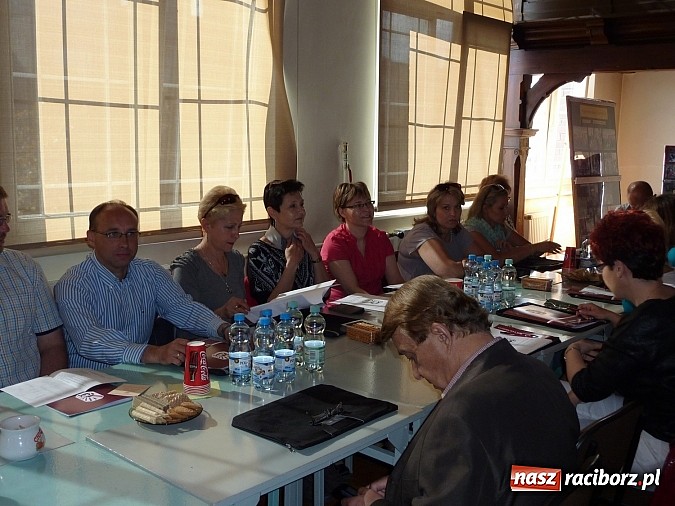 Zdjęcie w galerii na portalu naszraciborz.pl: Wybory w ZNP. Teresa Ćwik ponownie prezesem wiadomości z regionu