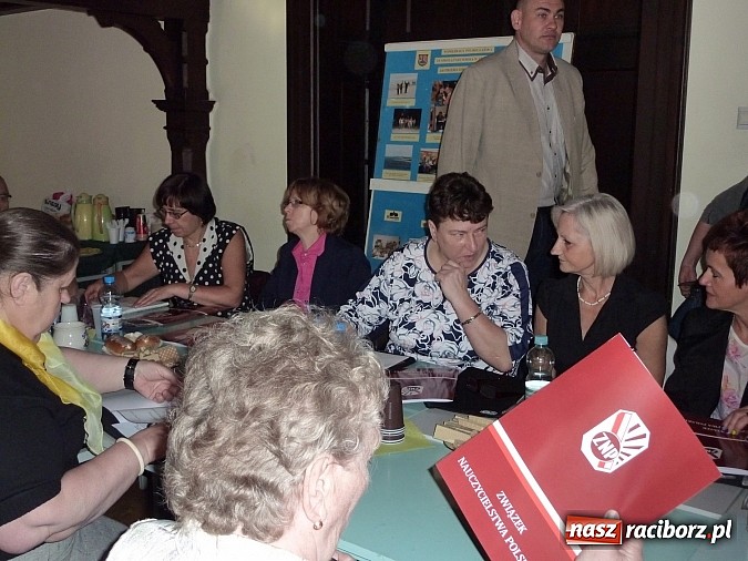 Zdjęcie w galerii na portalu naszraciborz.pl: Wybory w ZNP. Teresa Ćwik ponownie prezesem wiadomości z regionu