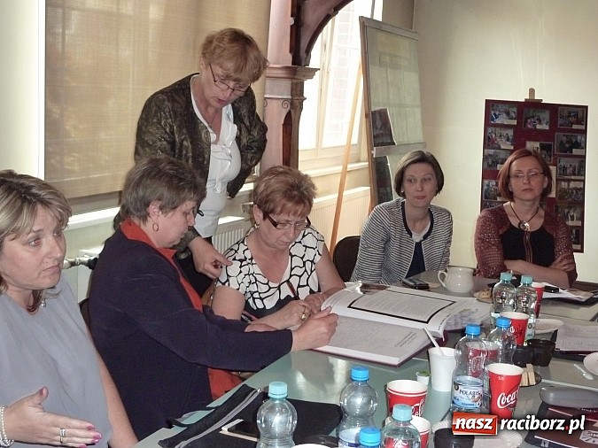 Zdjęcie w galerii na portalu naszraciborz.pl: Wybory w ZNP. Teresa Ćwik ponownie prezesem wiadomości z regionu