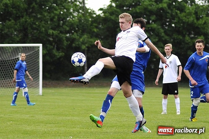 Zdjęcie w galerii na portalu naszraciborz.pl: Pietrowicki Start górą nad Stalą Kuźnia Raciborska wiadomości z regionu