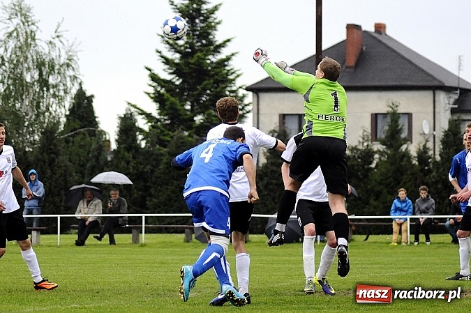 Zdjęcie w galerii na portalu naszraciborz.pl: Pietrowicki Start górą nad Stalą Kuźnia Raciborska wiadomości z regionu