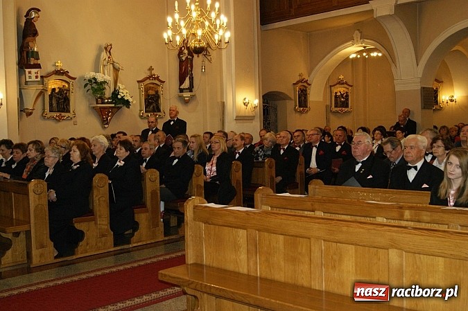 Zdjęcie w galerii na portalu naszraciborz.pl: U świętej Anny w Krzyżanowicach śpiewały chóry wiadomości z regionu