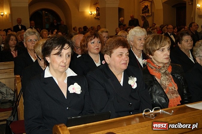 Zdjęcie w galerii na portalu naszraciborz.pl: U świętej Anny w Krzyżanowicach śpiewały chóry wiadomości z regionu