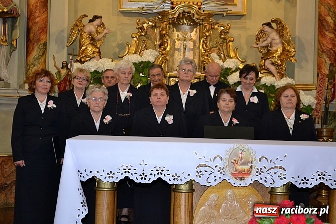 Zdjęcie w galerii na portalu naszraciborz.pl: U świętej Anny w Krzyżanowicach śpiewały chóry wiadomości z regionu