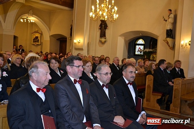 Zdjęcie w galerii na portalu naszraciborz.pl: U świętej Anny w Krzyżanowicach śpiewały chóry wiadomości z regionu