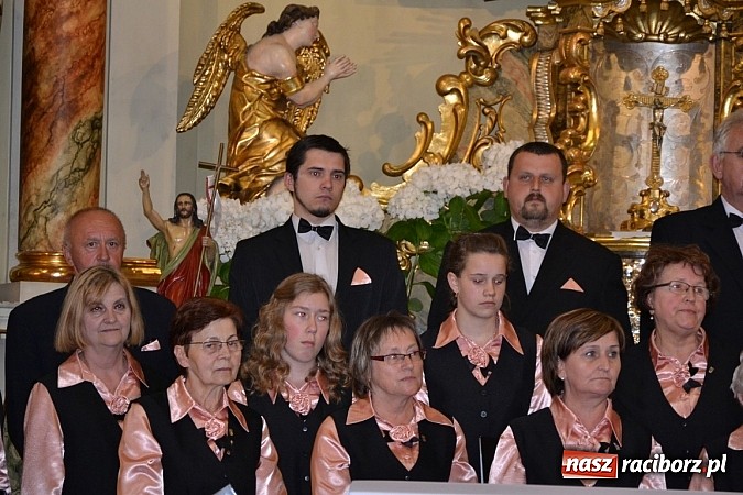 Zdjęcie w galerii na portalu naszraciborz.pl: U świętej Anny w Krzyżanowicach śpiewały chóry wiadomości z regionu