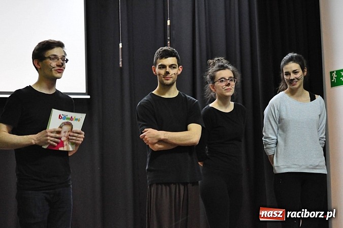 Zdjęcie w galerii na portalu naszraciborz.pl: Koty Eliota na podsumowanie warsztatów wiadomości z regionu