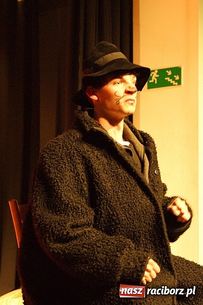 Zdjęcie w galerii na portalu naszraciborz.pl: Koty Eliota na podsumowanie warsztatów wiadomości z regionu