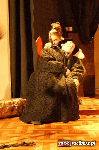 Zdjęcie w galerii na portalu naszraciborz.pl: Koty Eliota na podsumowanie warsztatów wiadomości z regionu