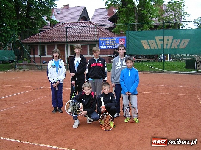 Zdjęcie w galerii na portalu naszraciborz.pl: Wiosenny turniej tenisowy TKKF Rafako wiadomości z regionu