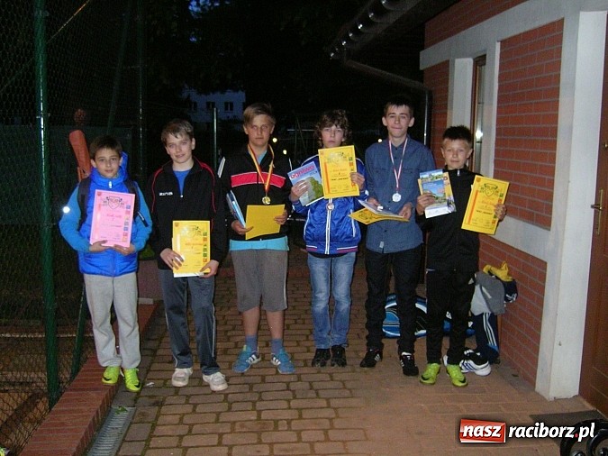 Zdjęcie w galerii na portalu naszraciborz.pl: Wiosenny turniej tenisowy TKKF Rafako wiadomości z regionu