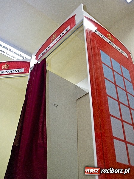 Zdjęcie w galerii na portalu naszraciborz.pl: Rodzeństwo z Raciborza ubiera raciborzan wiadomości z regionu