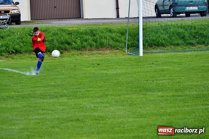 Zdjęcie w galerii na portalu naszraciborz.pl: Piąta wygrana orlików Pawłowa w ich piątym meczu wiadomości z regionu