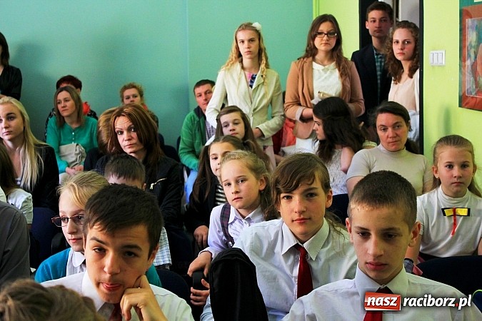 Zdjęcie w galerii na portalu naszraciborz.pl: 13. Wojewódzki Konkurs Piosenki Niemieckiej w MDK wiadomości z regionu