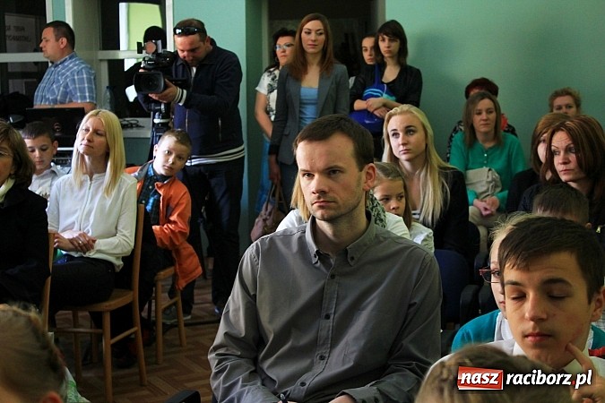 Zdjęcie w galerii na portalu naszraciborz.pl: 13. Wojewódzki Konkurs Piosenki Niemieckiej w MDK wiadomości z regionu