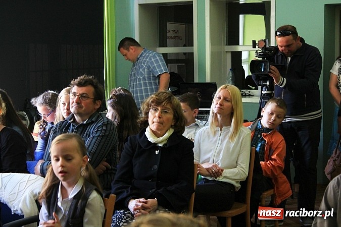 Zdjęcie w galerii na portalu naszraciborz.pl: 13. Wojewódzki Konkurs Piosenki Niemieckiej w MDK wiadomości z regionu