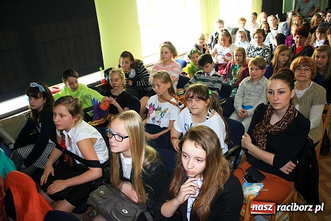 Zdjęcie w galerii na portalu naszraciborz.pl: 13. Wojewódzki Konkurs Piosenki Niemieckiej w MDK wiadomości z regionu