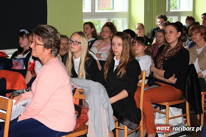 Zdjęcie w galerii na portalu naszraciborz.pl: 13. Wojewódzki Konkurs Piosenki Niemieckiej w MDK wiadomości z regionu