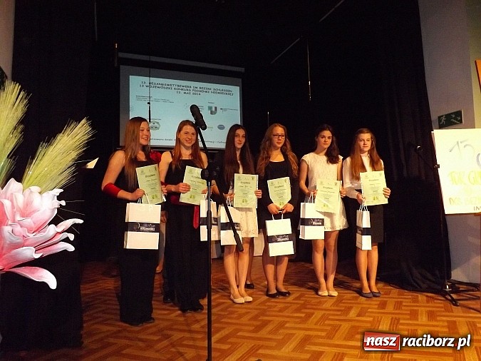 Zdjęcie w galerii na portalu naszraciborz.pl: 13. Wojewódzki Konkurs Piosenki Niemieckiej w MDK wiadomości z regionu