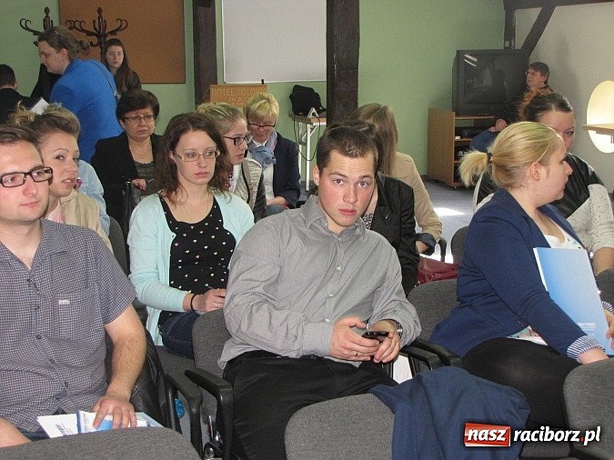 Zdjęcie w galerii na portalu naszraciborz.pl: Dr Piotr Kocyba z wykładem w hotelu Polonia wiadomości z regionu