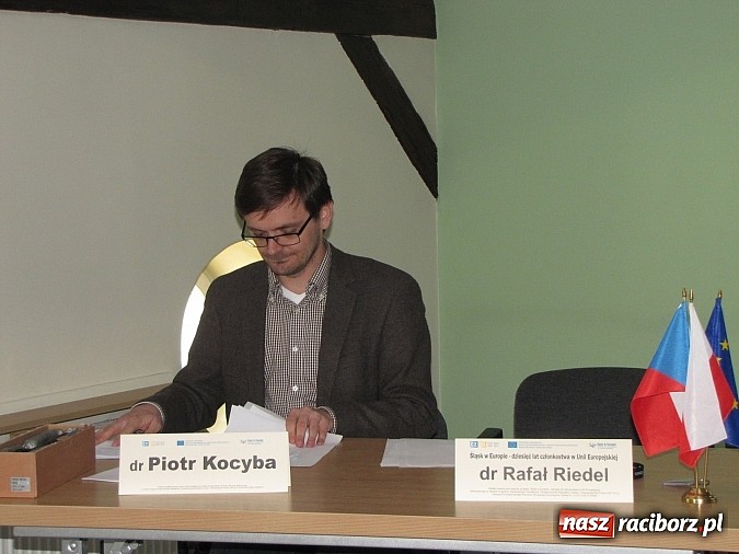 Zdjęcie w galerii na portalu naszraciborz.pl: Dr Piotr Kocyba z wykładem w hotelu Polonia wiadomości z regionu