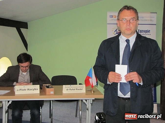 Zdjęcie w galerii na portalu naszraciborz.pl: Dr Piotr Kocyba z wykładem w hotelu Polonia wiadomości z regionu