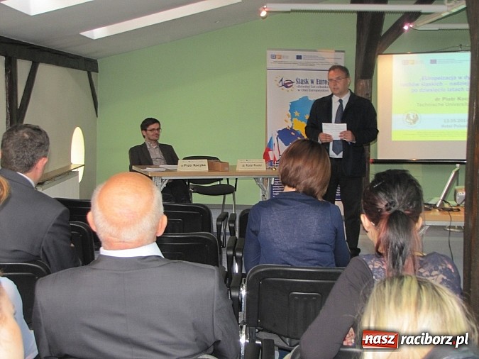 Zdjęcie w galerii na portalu naszraciborz.pl: Dr Piotr Kocyba z wykładem w hotelu Polonia wiadomości z regionu