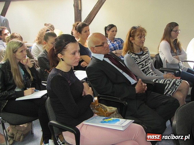 Zdjęcie w galerii na portalu naszraciborz.pl: Dr Piotr Kocyba z wykładem w hotelu Polonia wiadomości z regionu