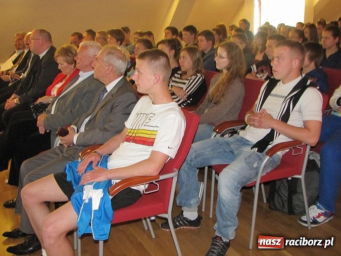 Zdjęcie w galerii na portalu naszraciborz.pl: Studia czy kształcenie zawodowe? Spotkanie z gimnazjalistami na Zamku wiadomości z regionu