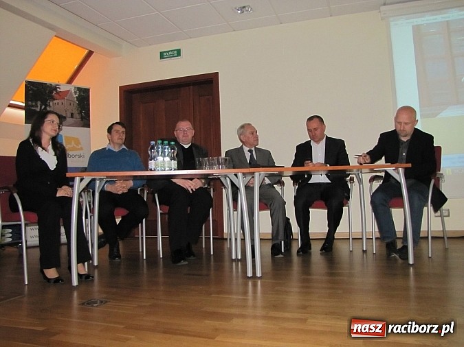 Zdjęcie w galerii na portalu naszraciborz.pl: Studia czy kształcenie zawodowe? Spotkanie z gimnazjalistami na Zamku wiadomości z regionu