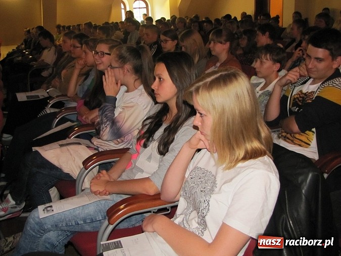 Zdjęcie w galerii na portalu naszraciborz.pl: Studia czy kształcenie zawodowe? Spotkanie z gimnazjalistami na Zamku wiadomości z regionu