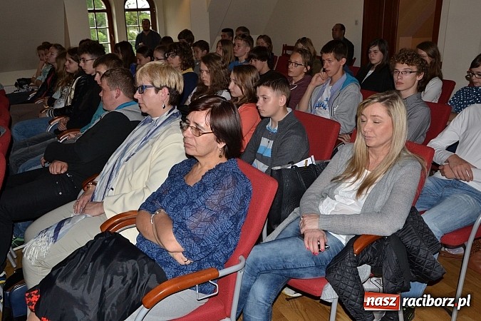 Zdjęcie w galerii na portalu naszraciborz.pl: Studia czy kształcenie zawodowe? Spotkanie z gimnazjalistami na Zamku wiadomości z regionu