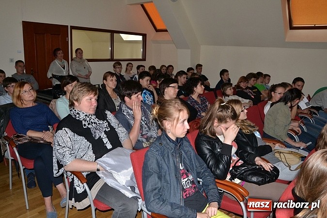 Zdjęcie w galerii na portalu naszraciborz.pl: Studia czy kształcenie zawodowe? Spotkanie z gimnazjalistami na Zamku wiadomości z regionu