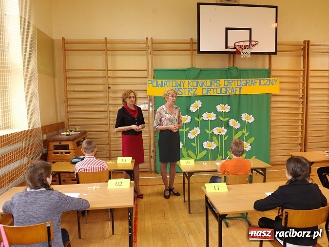 Zdjęcie w galerii na portalu naszraciborz.pl: Mistrzowie ortografii z całego powiatu w ZSP nr 3 w Raciborzu wiadomości z regionu