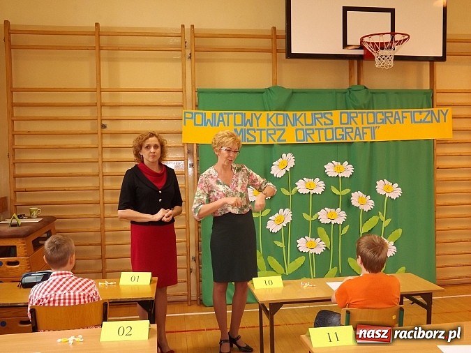 Zdjęcie w galerii na portalu naszraciborz.pl: Mistrzowie ortografii z całego powiatu w ZSP nr 3 w Raciborzu wiadomości z regionu
