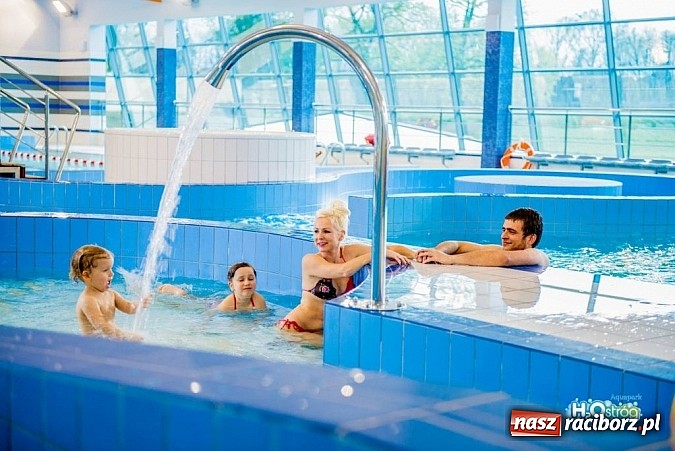 Zdjęcie w galerii na portalu naszraciborz.pl: Maluszek na basenie, czyli co musisz wiedzieć o pływaniu niemowląt wiadomości z regionu