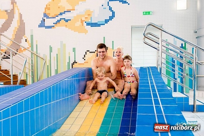 Zdjęcie w galerii na portalu naszraciborz.pl: Maluszek na basenie, czyli co musisz wiedzieć o pływaniu niemowląt wiadomości z regionu