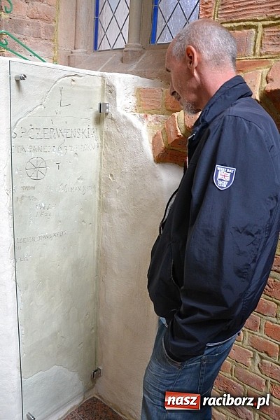 Zdjęcie w galerii na portalu naszraciborz.pl: Eduardo Lichnowsky zwiedził raciborski zamek wiadomości z regionu