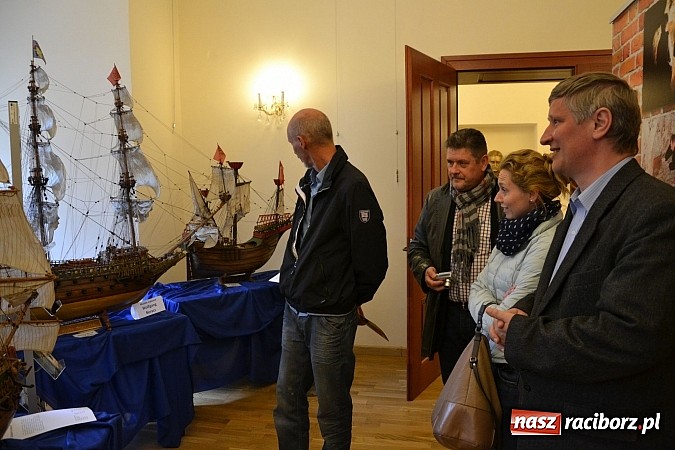 Zdjęcie w galerii na portalu naszraciborz.pl: Eduardo Lichnowsky zwiedził raciborski zamek wiadomości z regionu