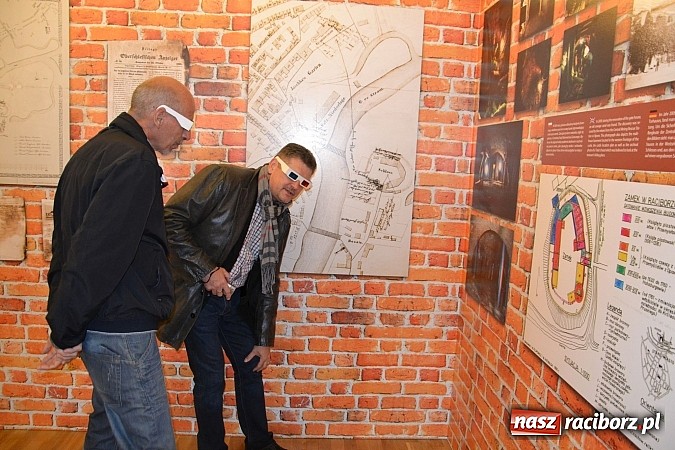 Zdjęcie w galerii na portalu naszraciborz.pl: Eduardo Lichnowsky zwiedził raciborski zamek wiadomości z regionu