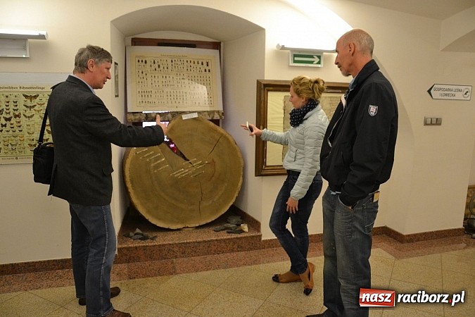 Zdjęcie w galerii na portalu naszraciborz.pl: Eduardo Lichnowsky zwiedził raciborski zamek wiadomości z regionu